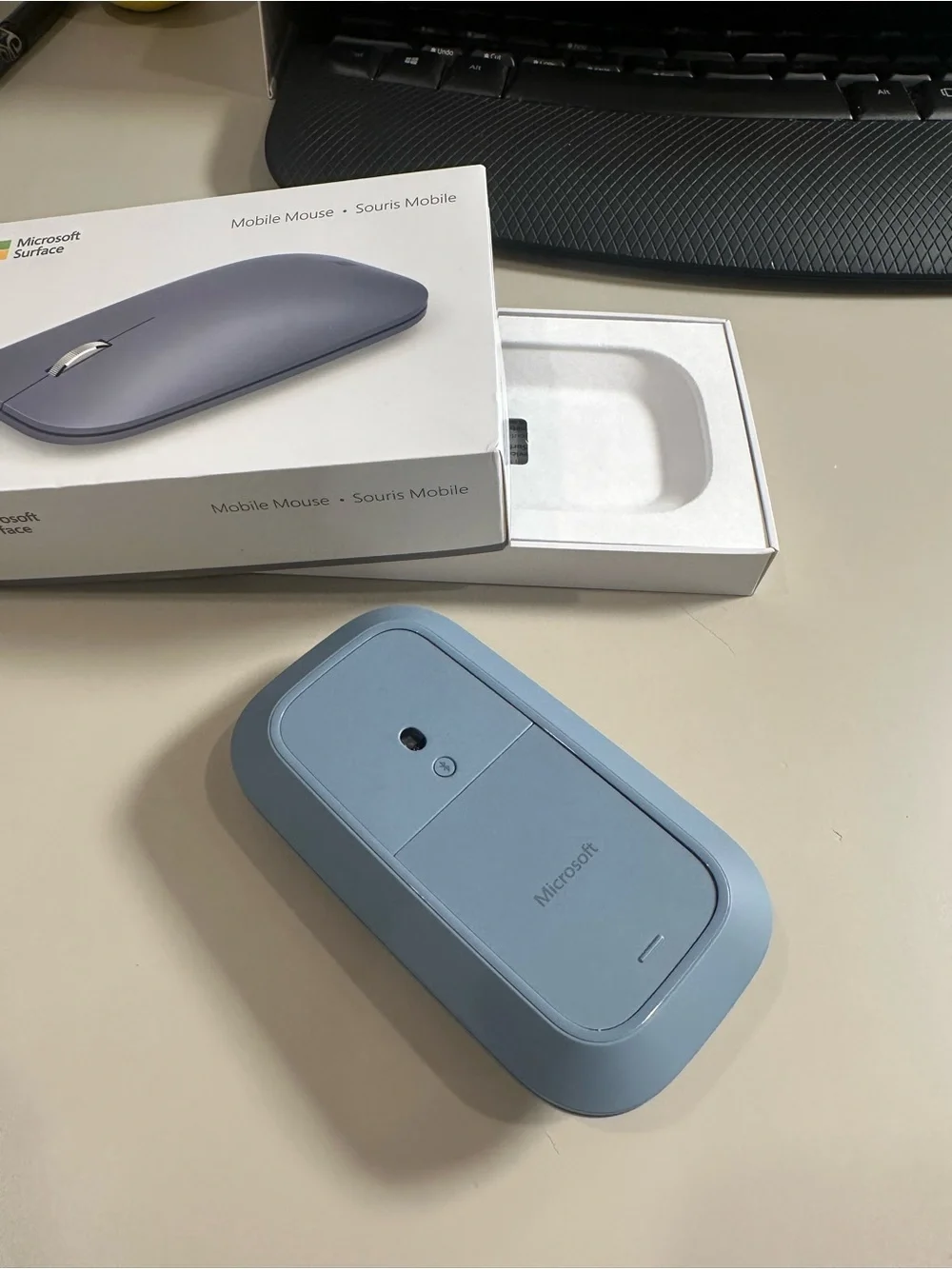 Microsoft Mobile Bluetooth Mouse - Light Blue